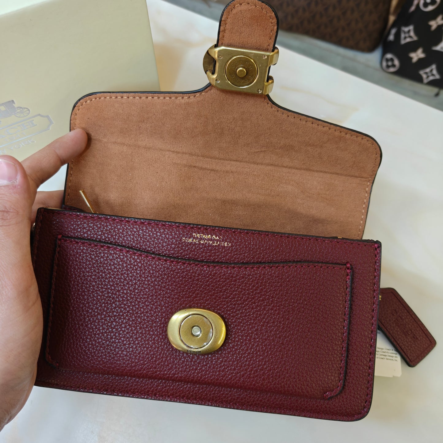 CH Tabby 20 - Wine (Ultra Premium)