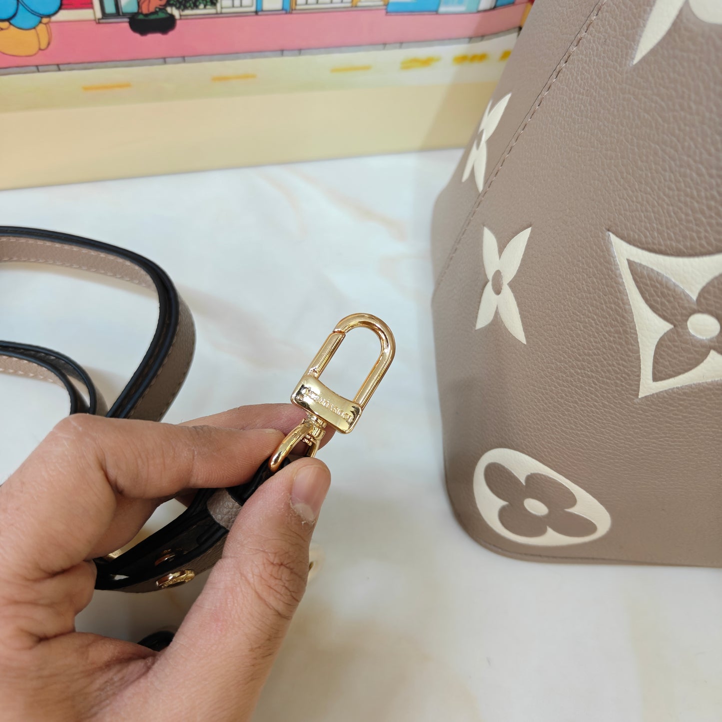 LVN Neo Neo MM Bucket Bag (Ultra Premium) - Beige