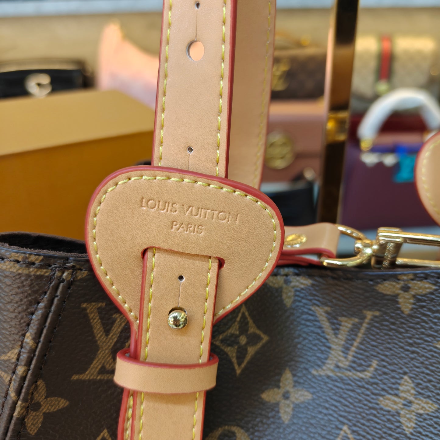 LV Bucket Bag All in One (Ultra Premium)