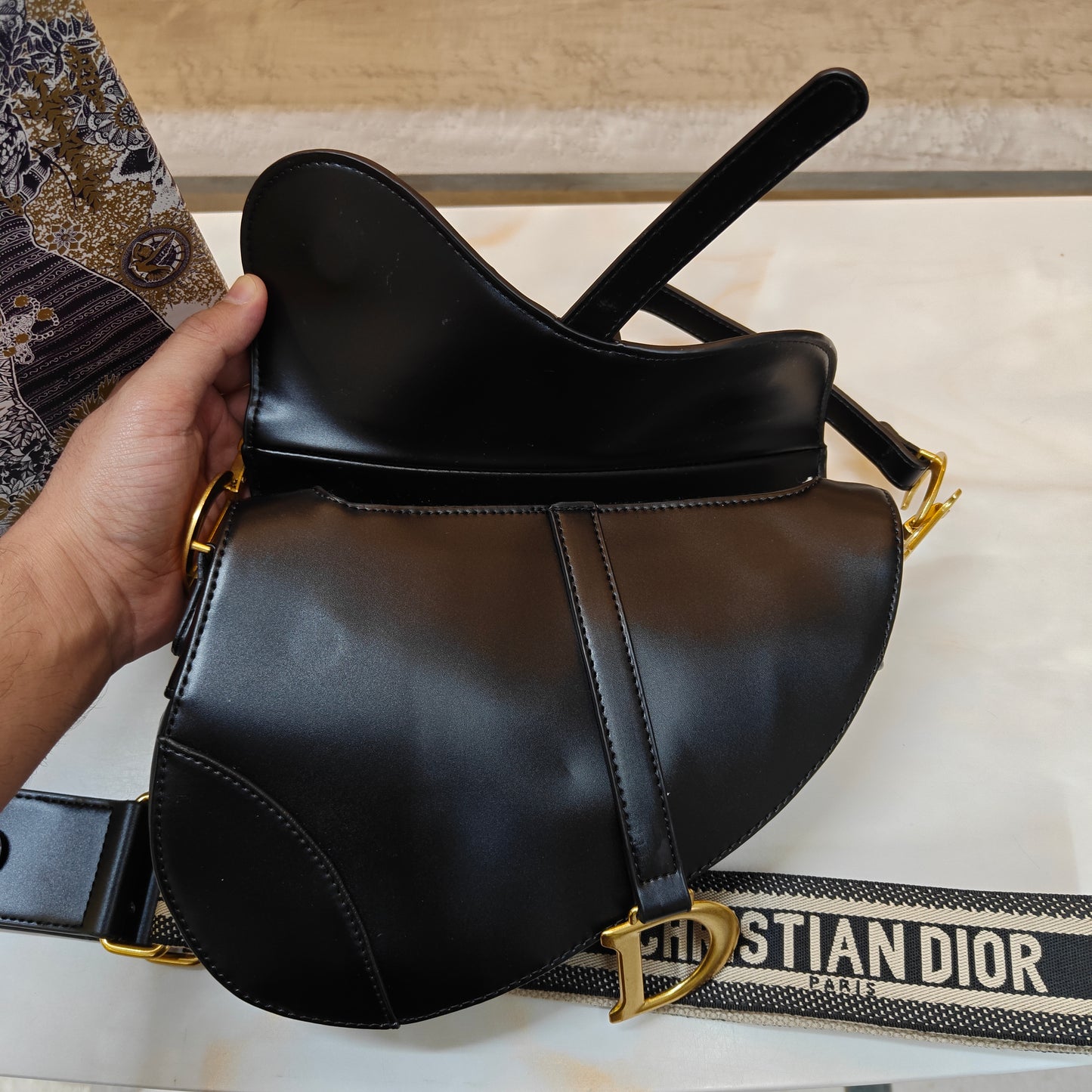 CD - Saddle (Plain Black)