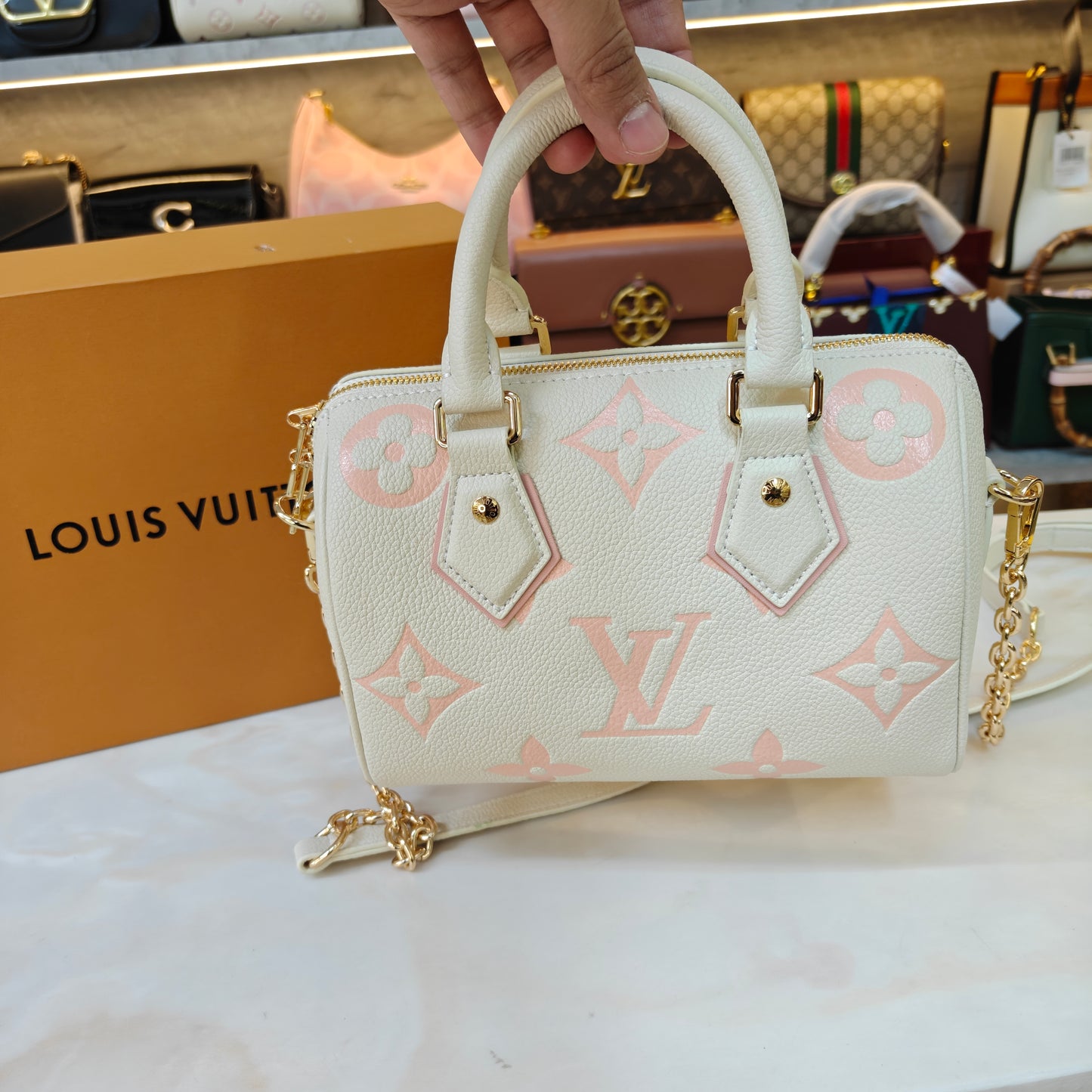 LV Speedy Bandoulière - Cream Pink (Ultra Premium)