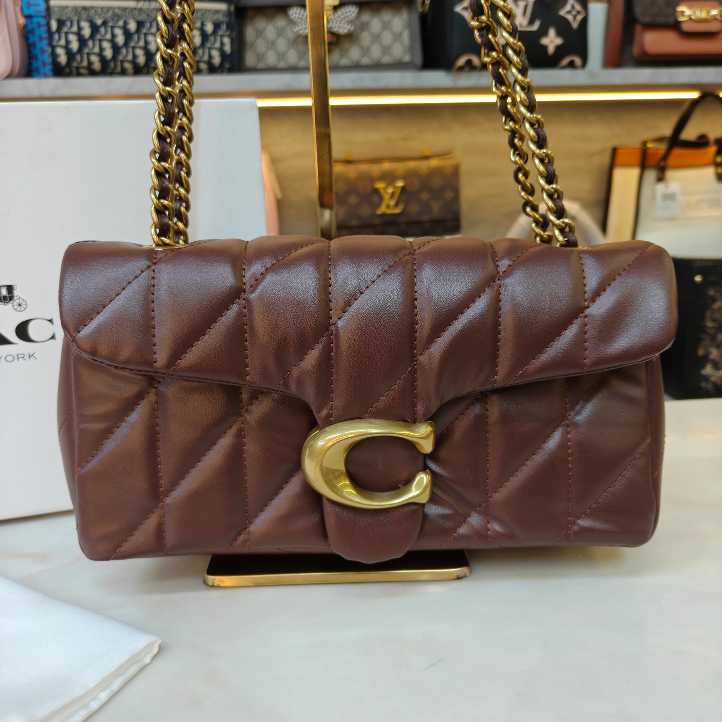 CH Quilted Tabby Ultra Premium - Chocolate Colour