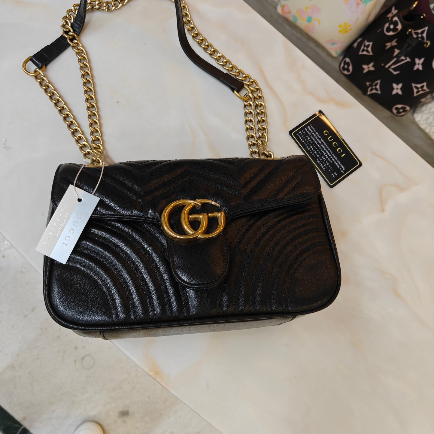 GG Marmont Medium Size (Black)