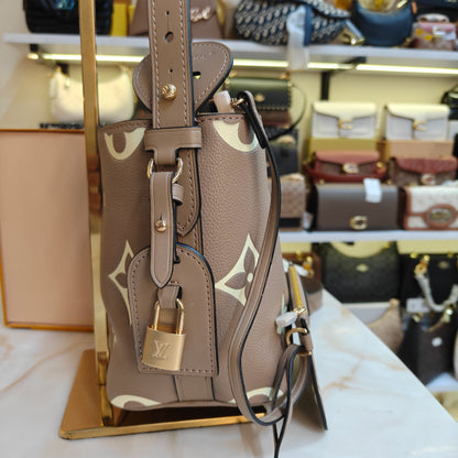 LV All in Bucket Bag (Ultra Premium) Beige
