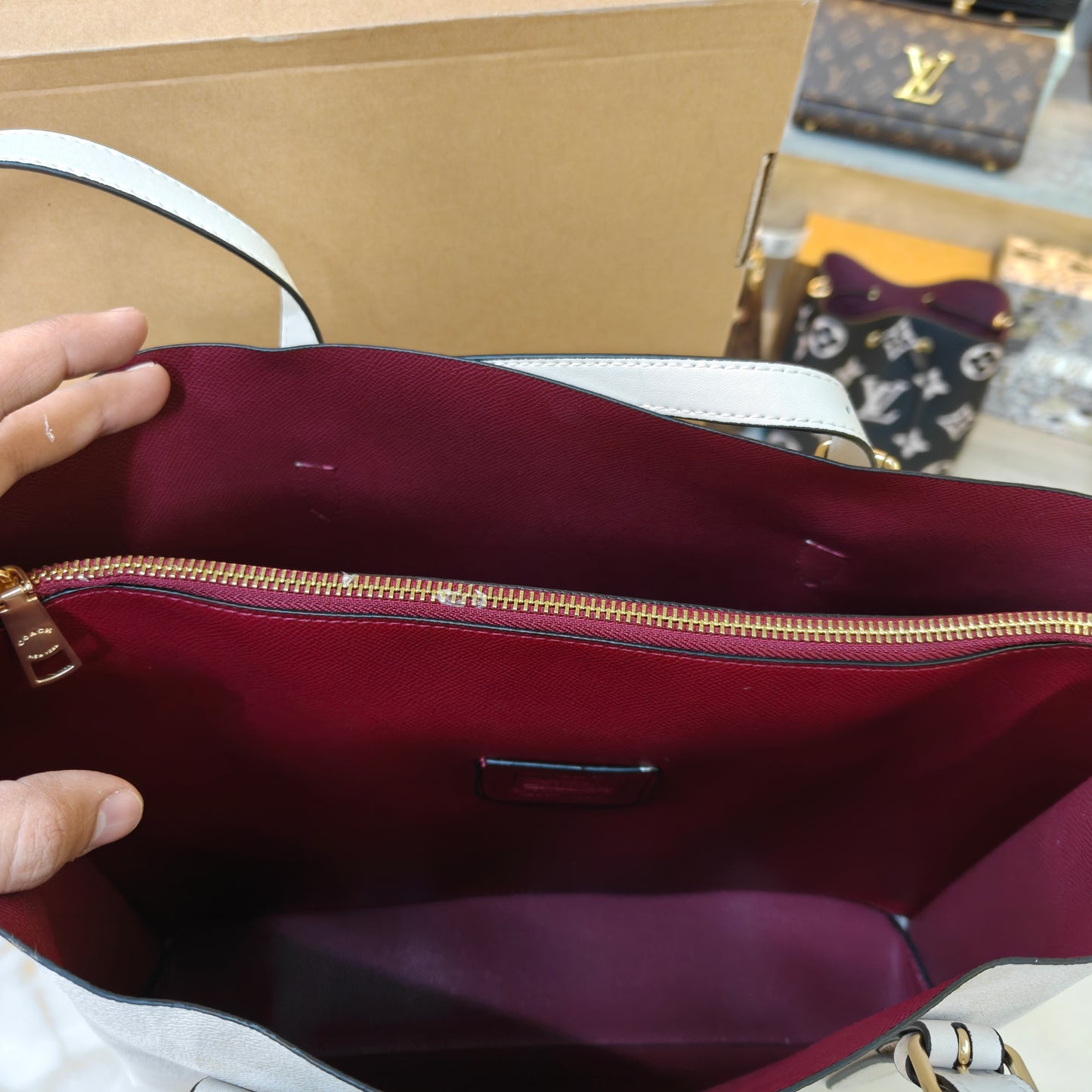 CH Willow Tote Bag Ultra Premium with Box - White Monogram