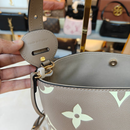 LV All in Bucket Bag (Ultra Premium) Beige
