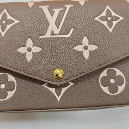 LV222 - Sling - Black Monogram 3 in 1