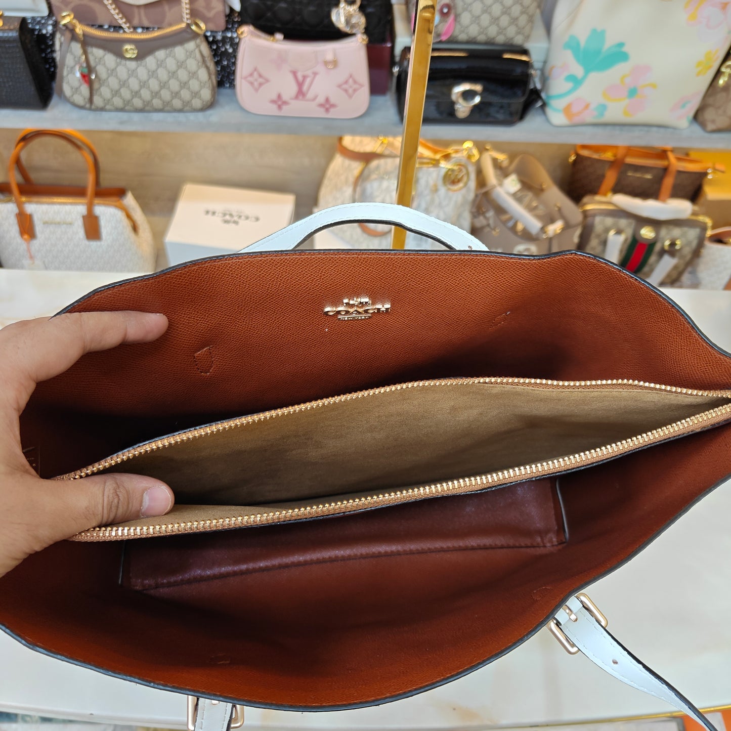 CH Mollie 3 Partition Tote Bag - White