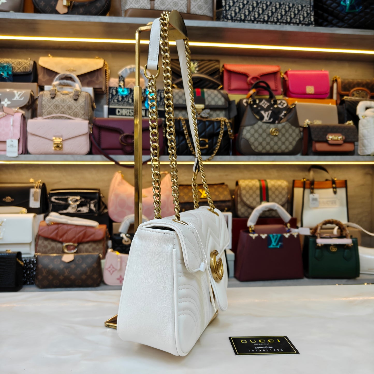 GG Marmont Medium Size (White)