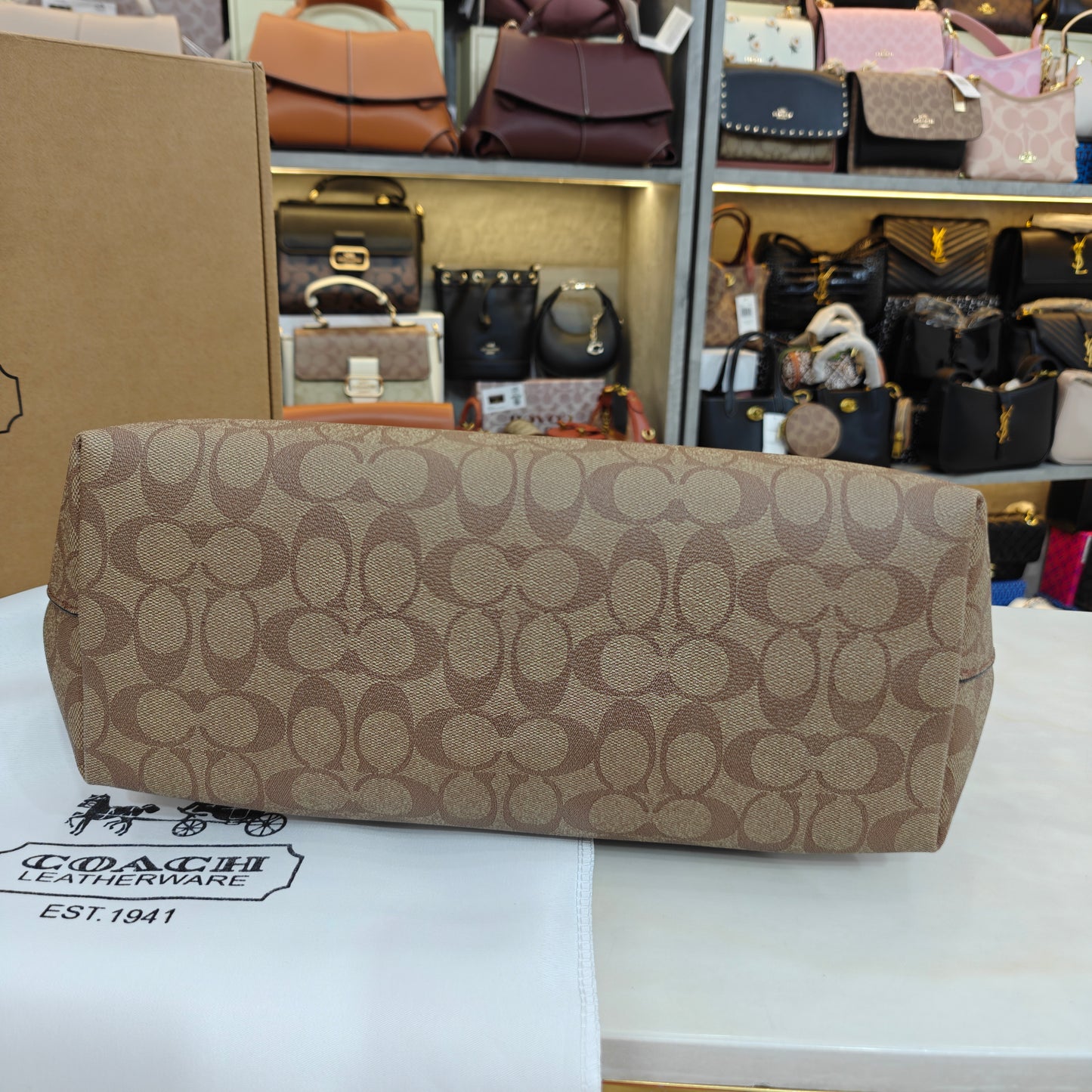 CH - Gallery Medium tote - Apricot