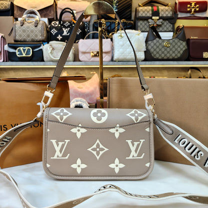 LV Diane Sling/Shoulder Bag -Ultra Premium Double Box (Beige)