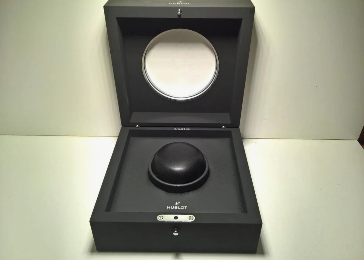 HB Futuristic multi-layered Geometric dial