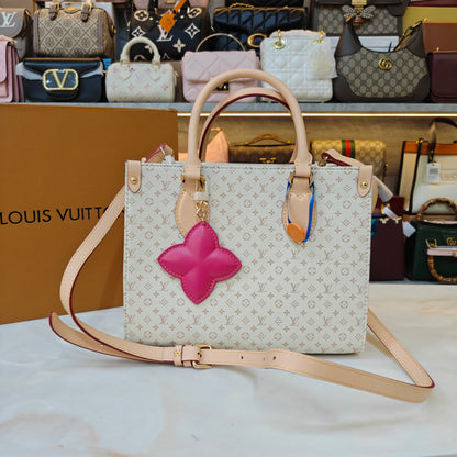 LV On The Go! - Medium Size (Ultra Premium)