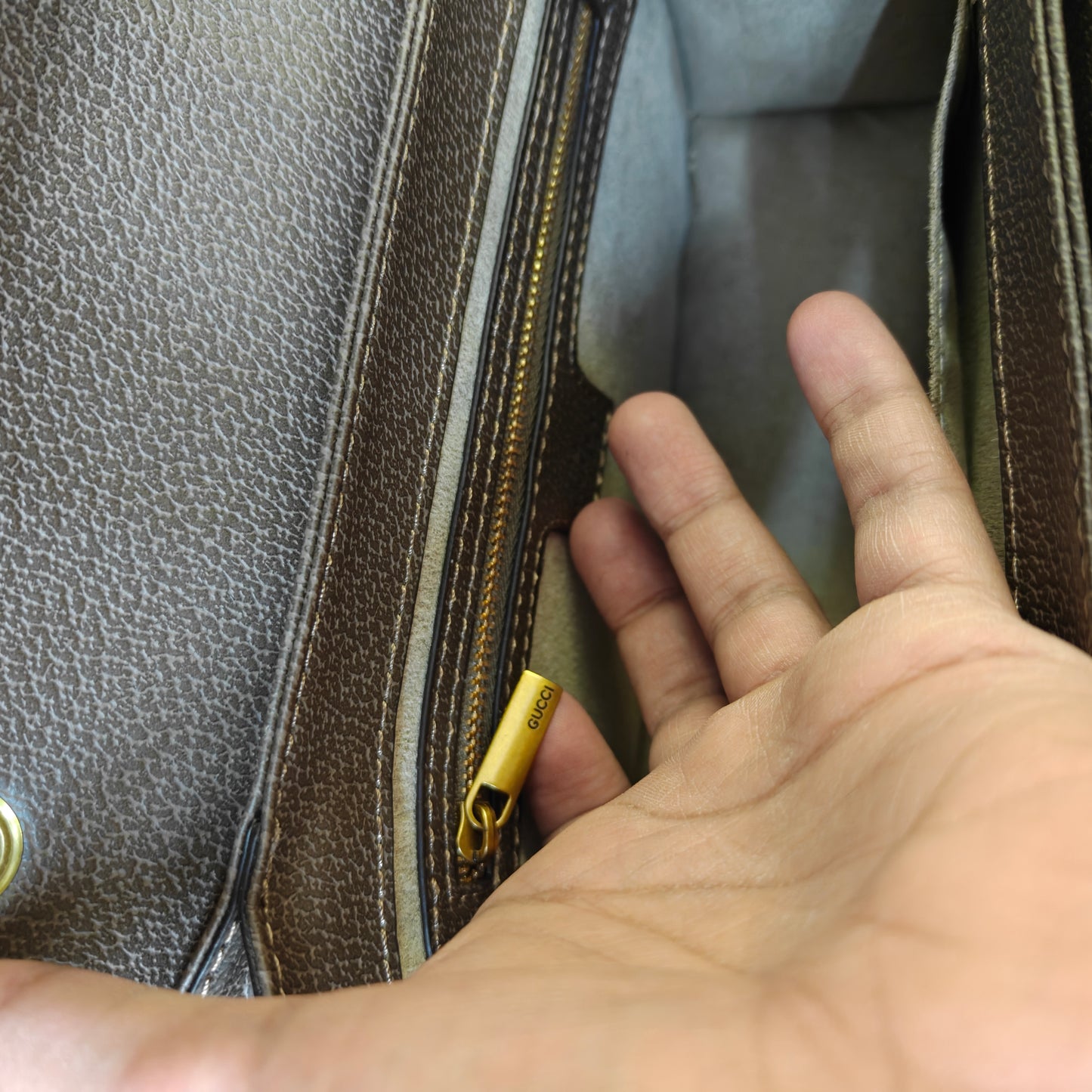 GG Bee (Ultra Premium)