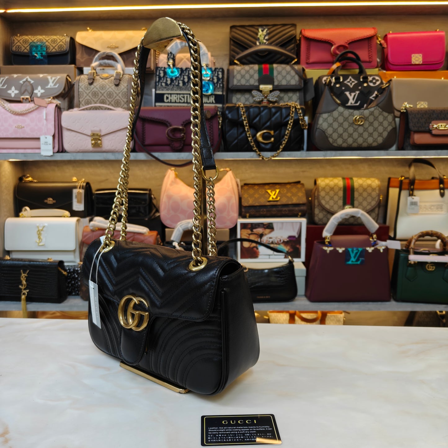 GG Marmont Medium Size (Black)