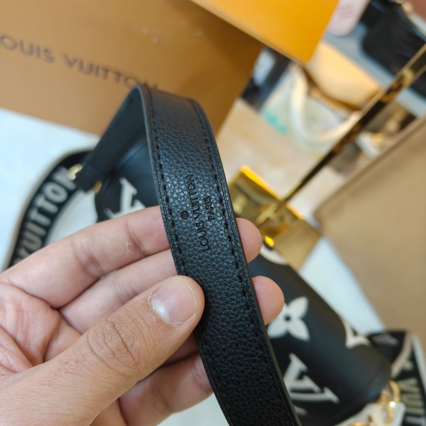 LV Diane Sling/Shoulder Bag - Ultra Premium Double Box (Black Floral)