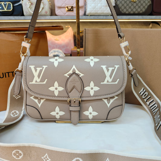 LV Diane Sling/Shoulder Bag -Ultra Premium Double Box (Beige)