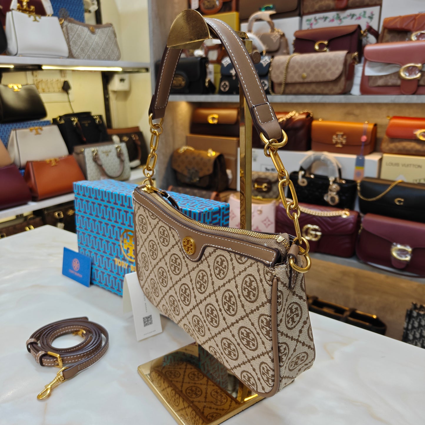 TB22 - Minimalist Jacquard Shoulder Bag in Italian Leather