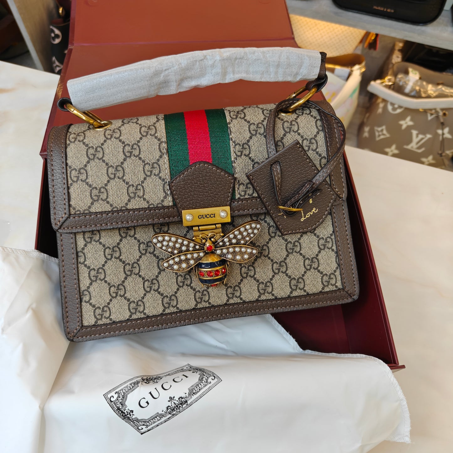 GG Bee (Ultra Premium)