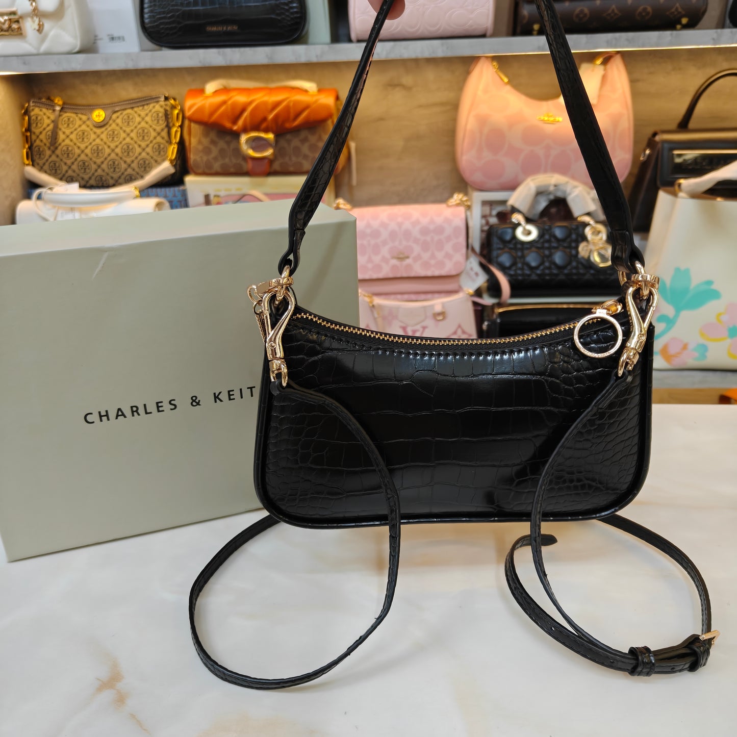 CNK Elspeth Croc-Effect Chain-Link Shoulder Bag - Black Croco