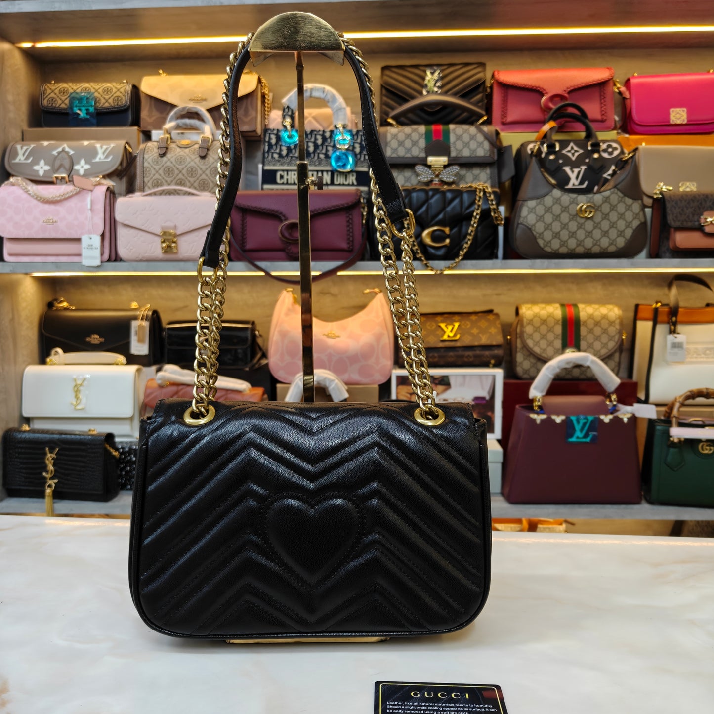 GG Marmont Medium Size (Black)