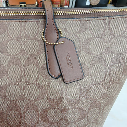 CH - Gallery Medium tote - Apricot