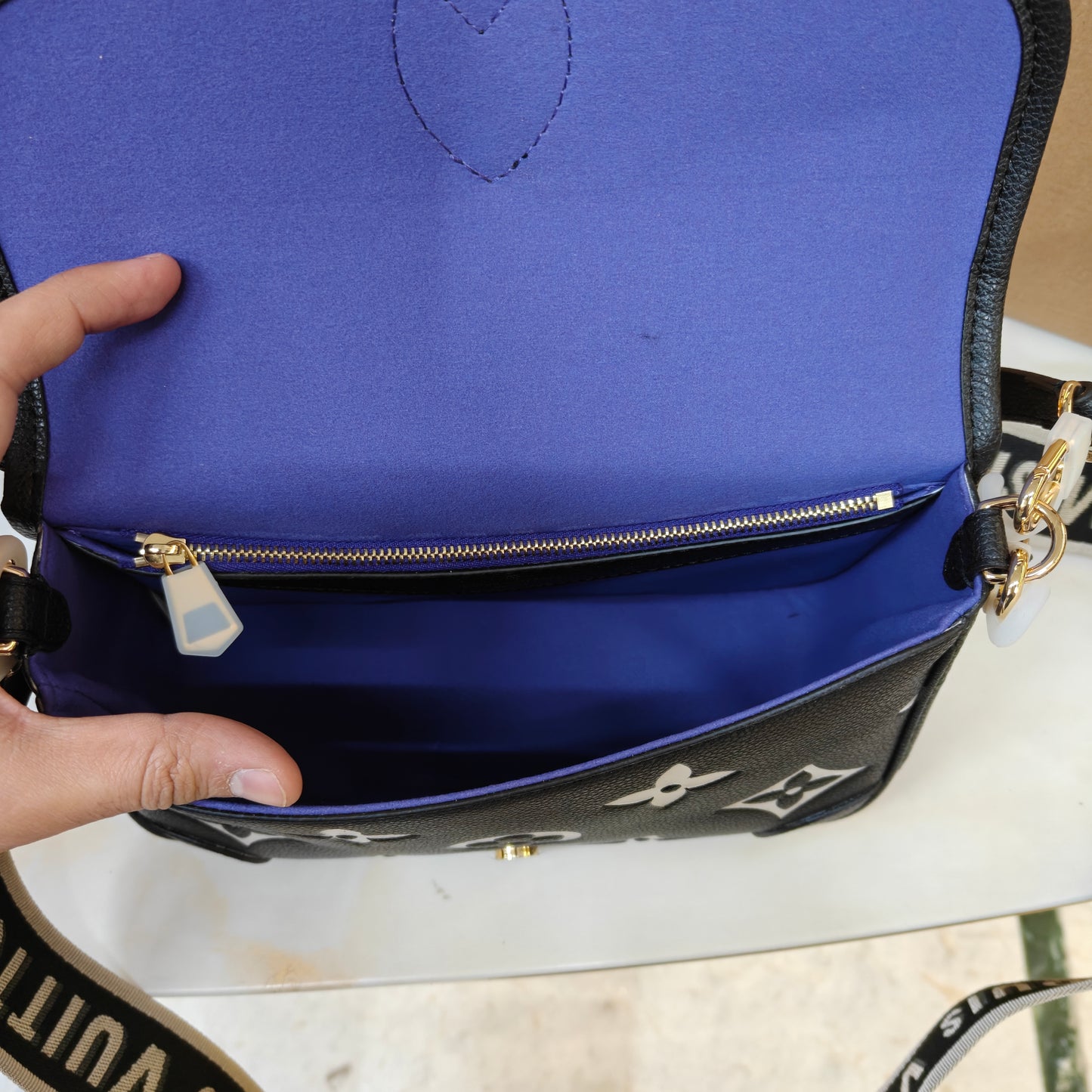 LV Diane Sling/Shoulder Bag - Ultra Premium Double Box (Black Floral)