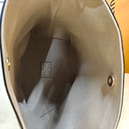 LV All in Bucket Bag (Ultra Premium) Beige