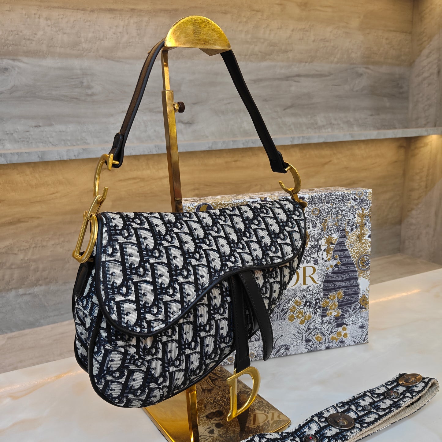 CD - Saddle Bag (Designer Black)
