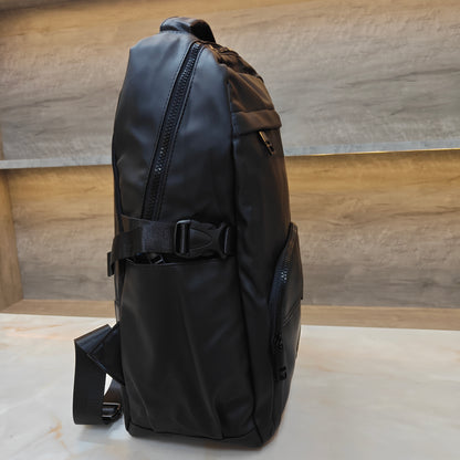 Essentials23 Bagpack (Solid Black)