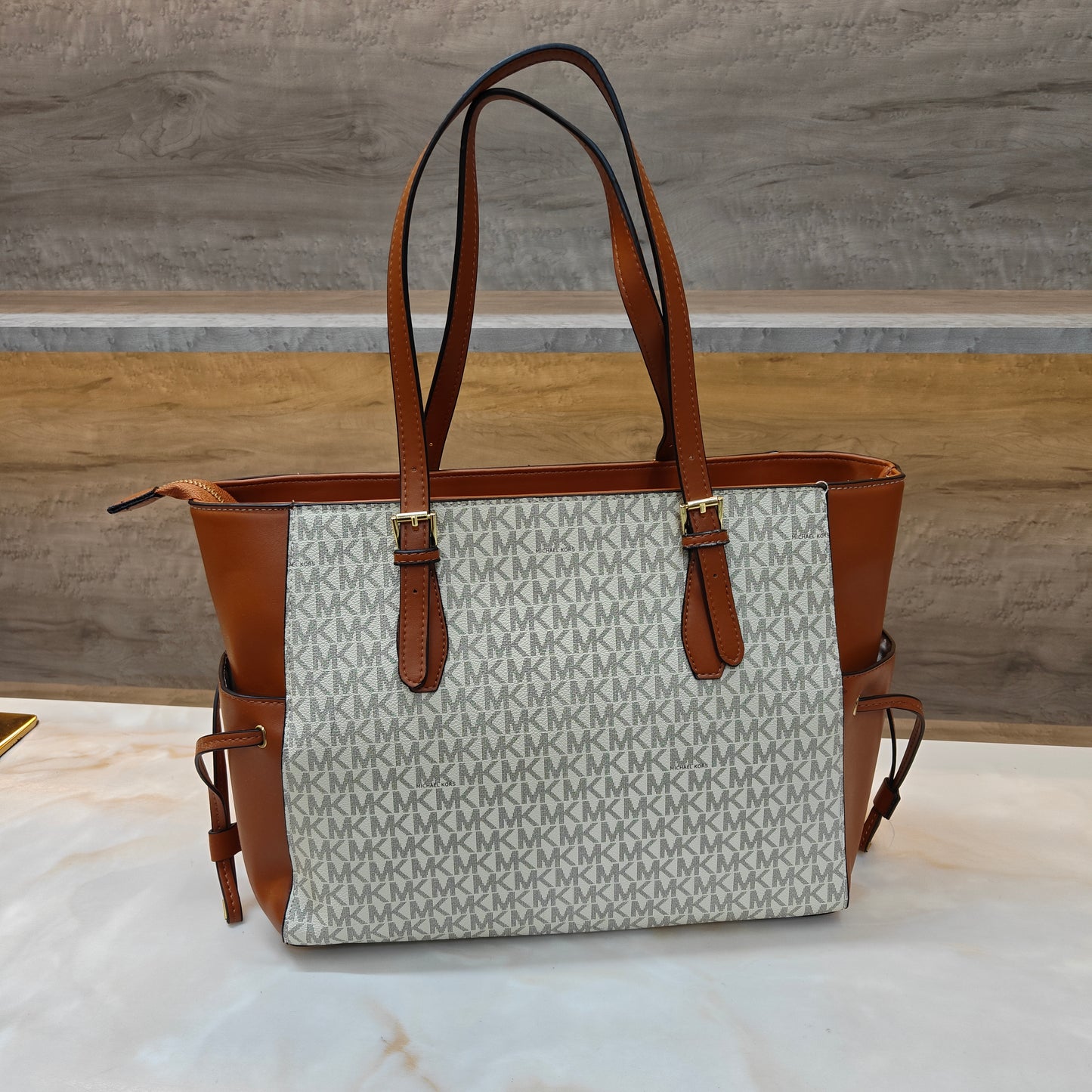 MK55 - 3 Partition Tote Bag (Large) (Tan White)