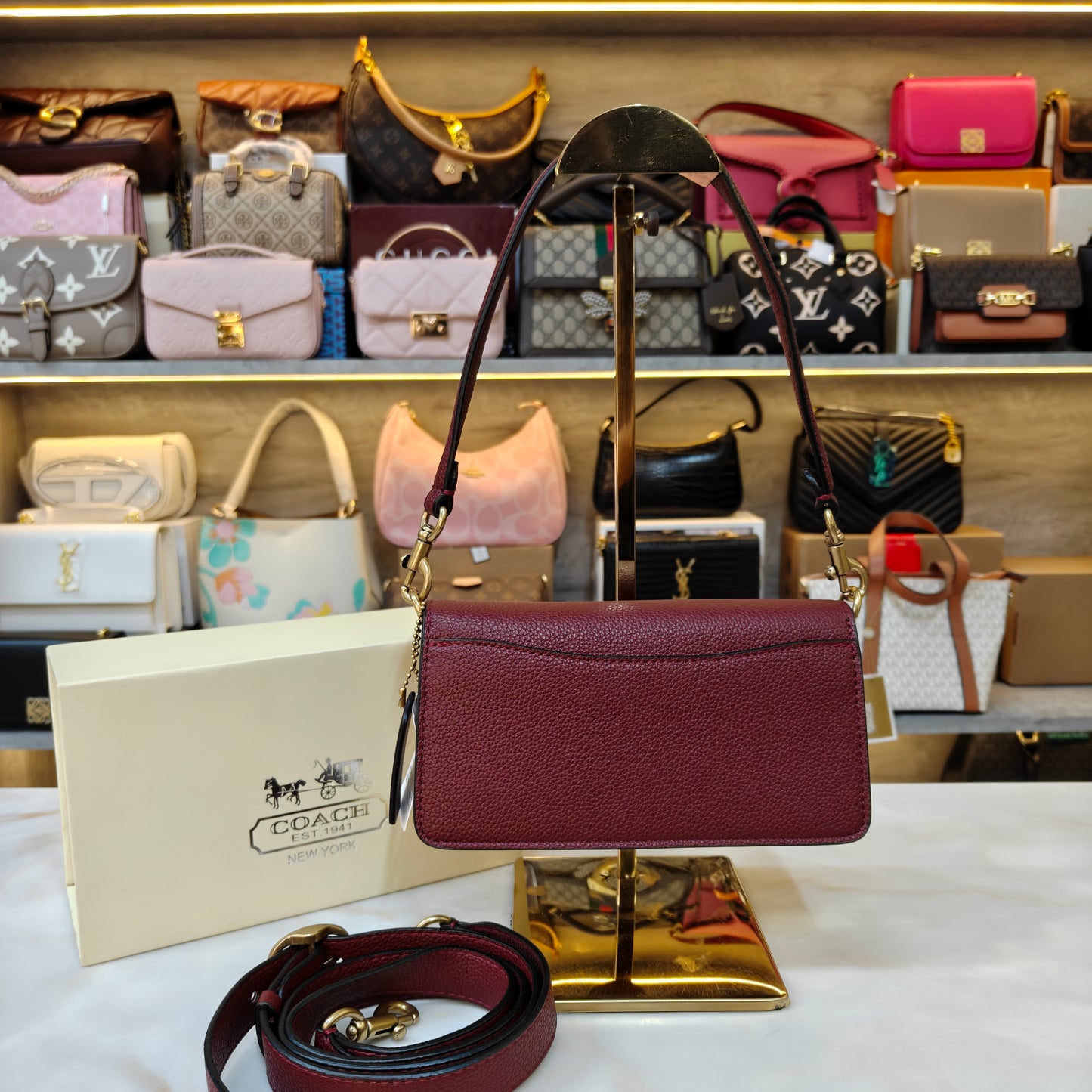 CH Tabby 20 - Wine (Ultra Premium)