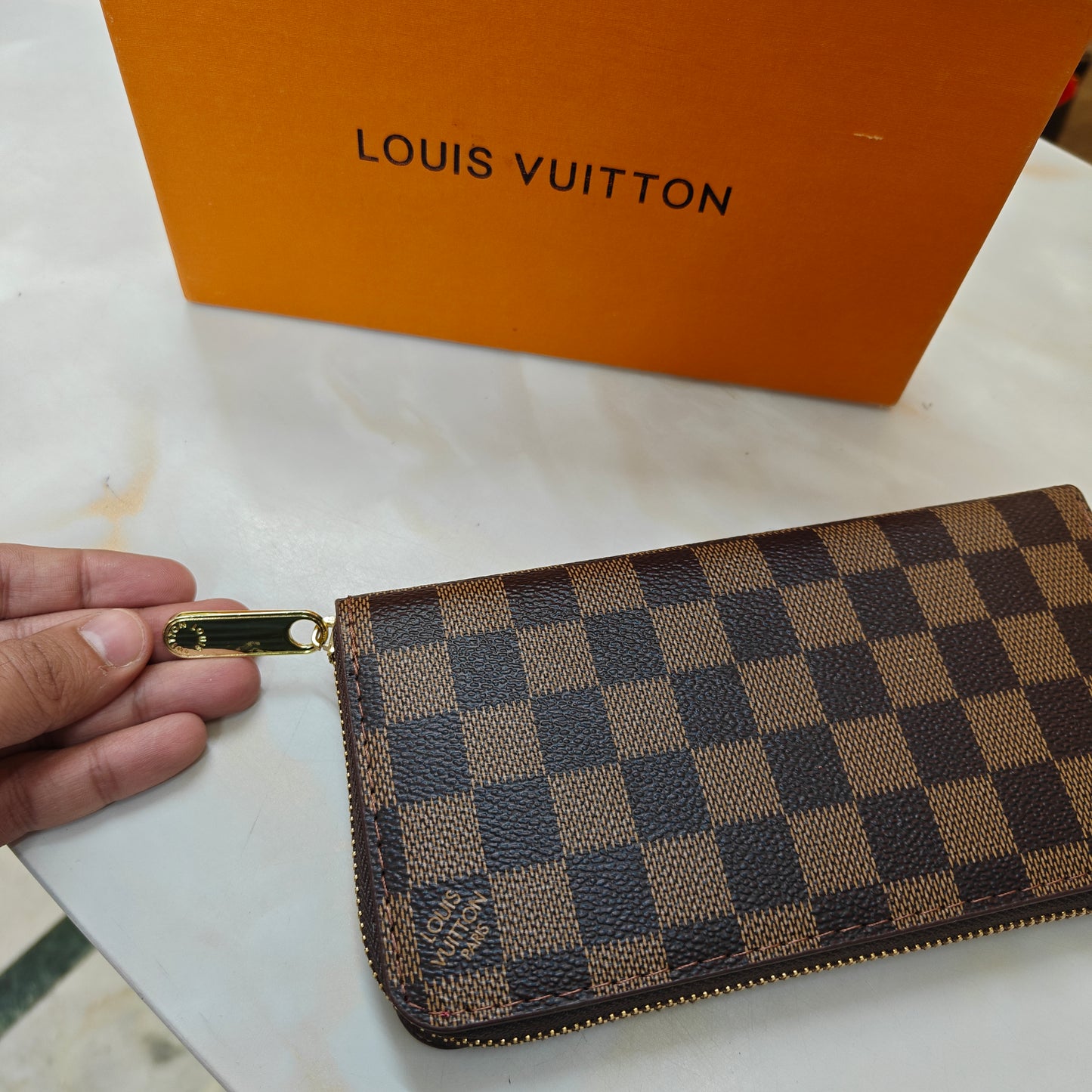 LV Long Wallet - Chekered Design