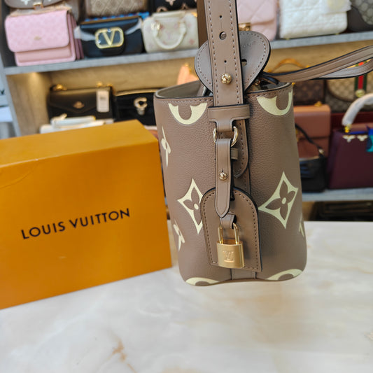 LV All in Bucket Bag (Ultra Premium) Beige