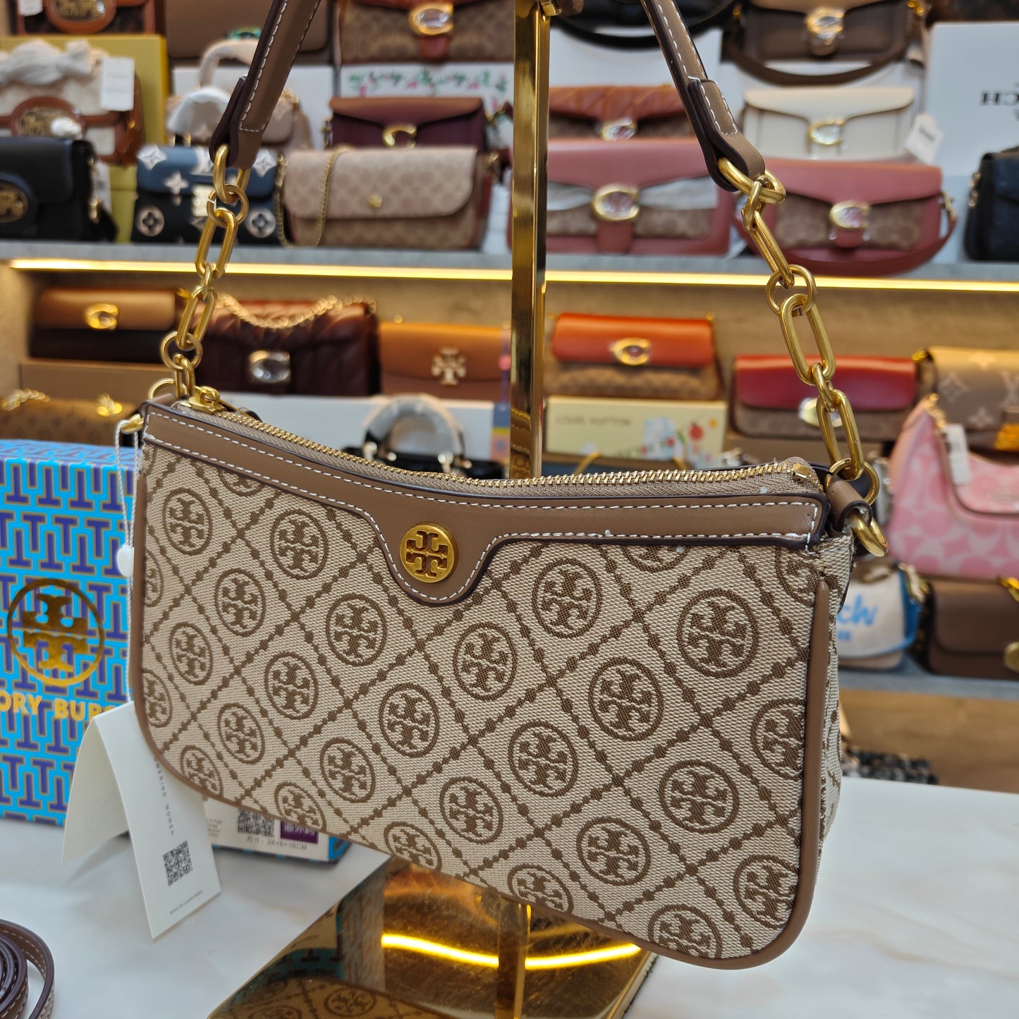 TB22 - Minimalist Jacquard Shoulder Bag in Italian Leather
