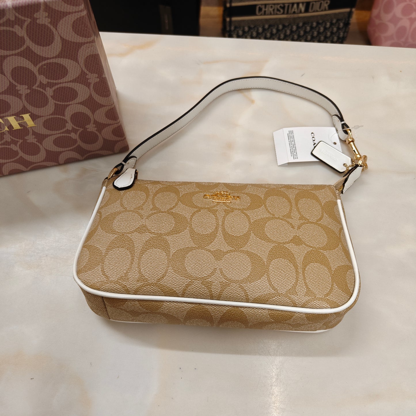 CH Nolita (White Apricot)