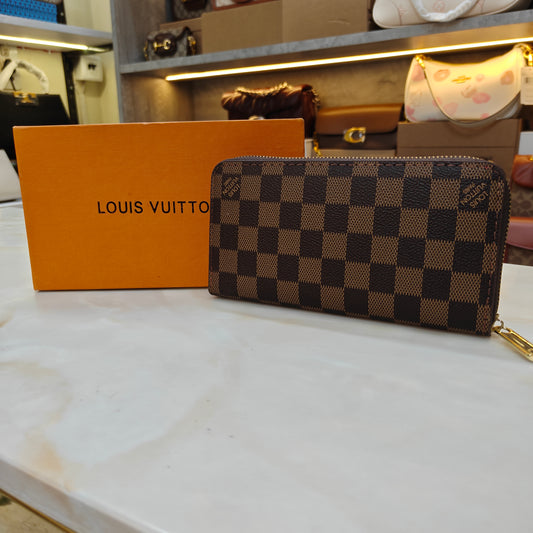 LV Long Wallet - Chekered Design