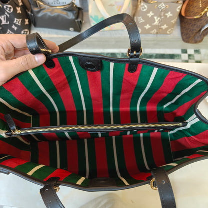 GG Emblem Tote (Ultra Premium) - Black Handle