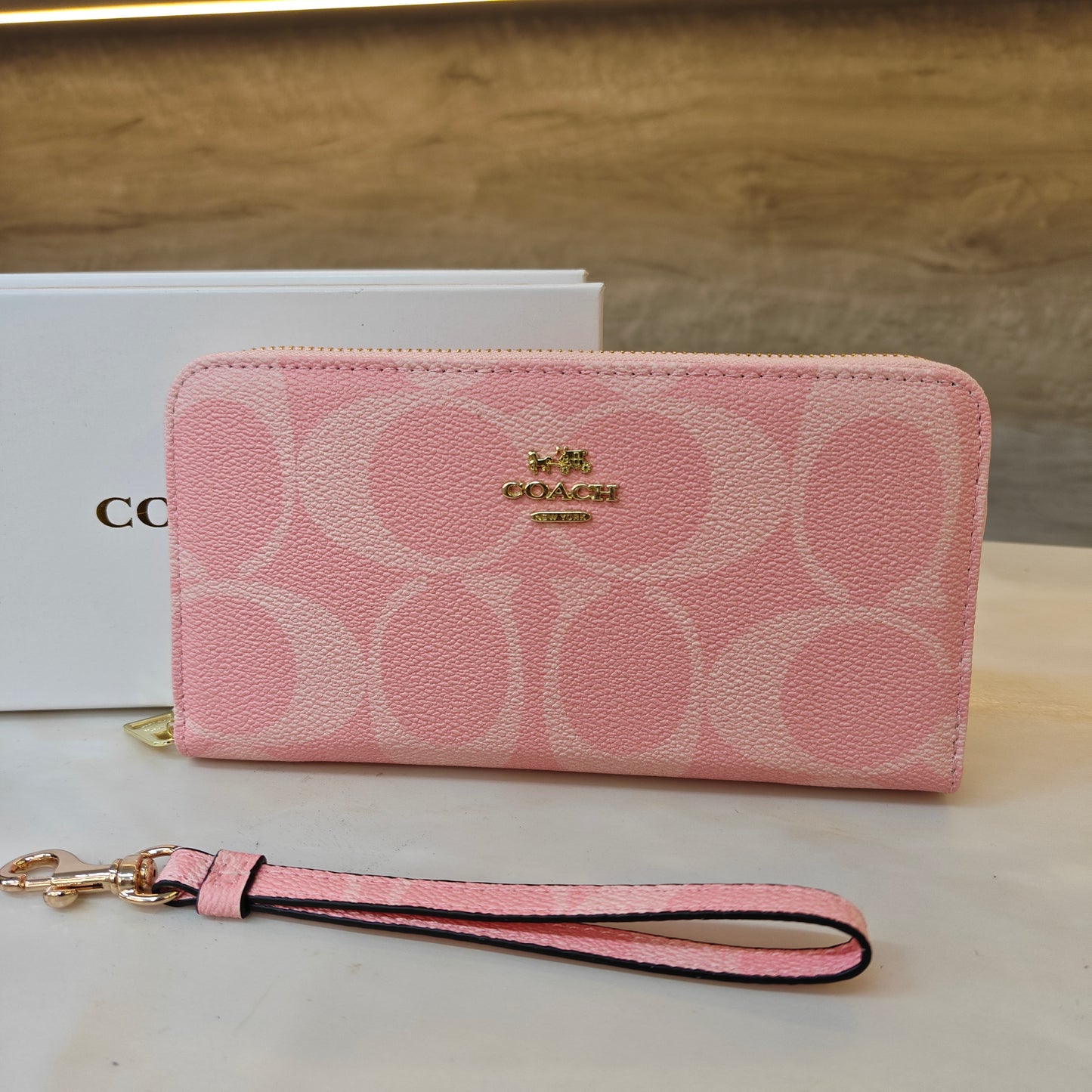 CH Wallet - Pink (Ultra Premium)