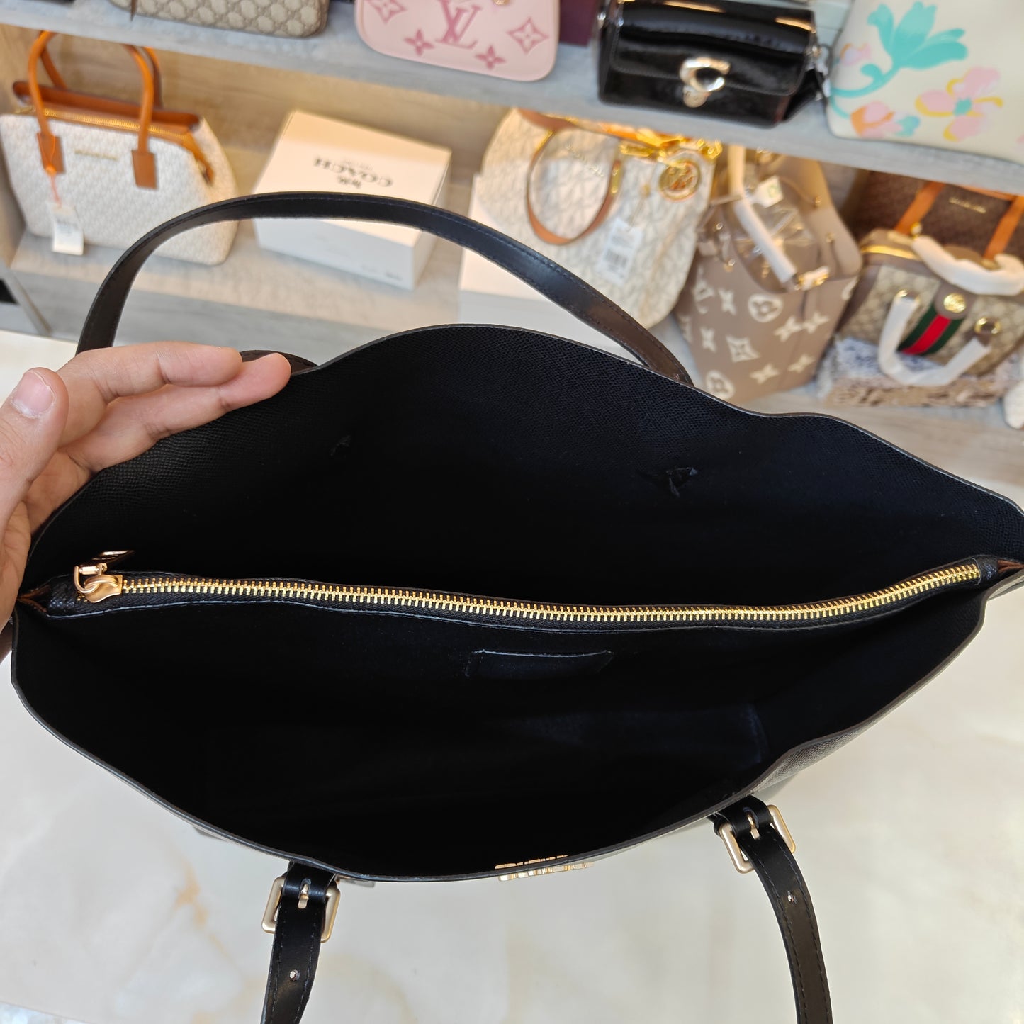 CH Mollie 3 Partition Tote Bag - Midnight Black