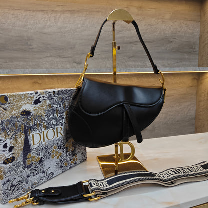 CD - Saddle (Plain Black)