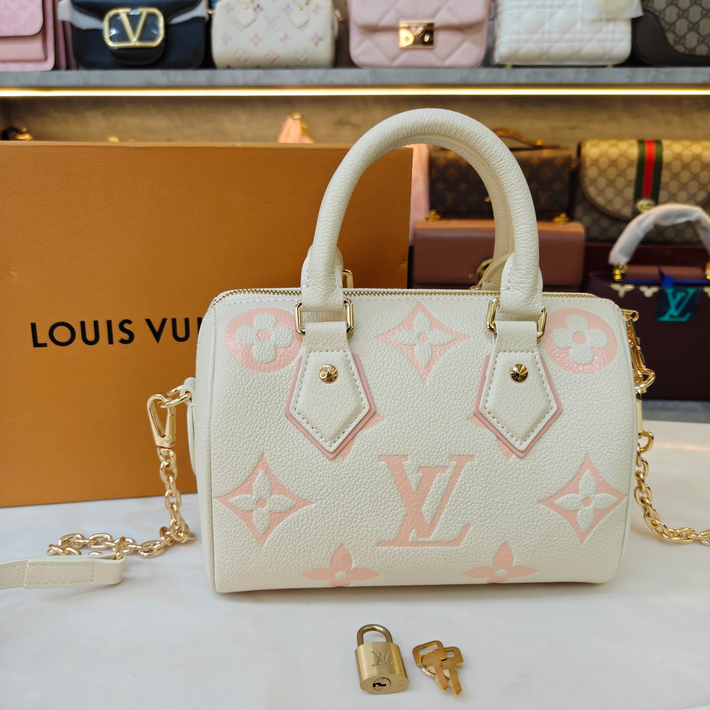 LV Speedy Bandoulière - Cream Pink (Ultra Premium)