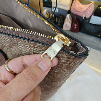 CH - Gallery Medium tote - Apricot
