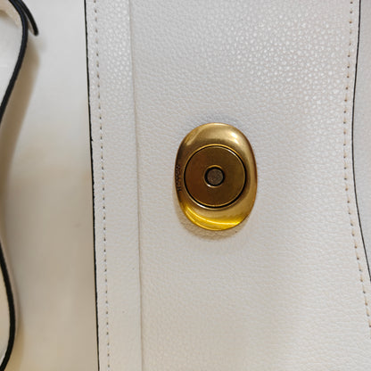 CH Tabby 20 - White (Ultra Premium)