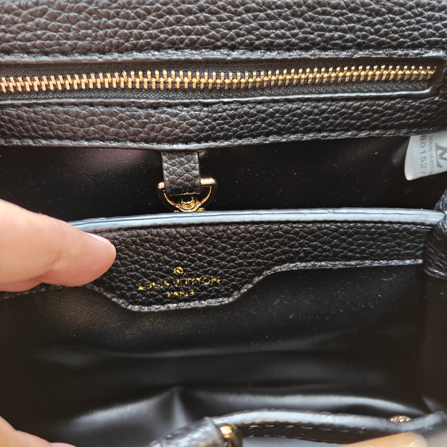 LV Cappuccine - Black (Ultra Premium)