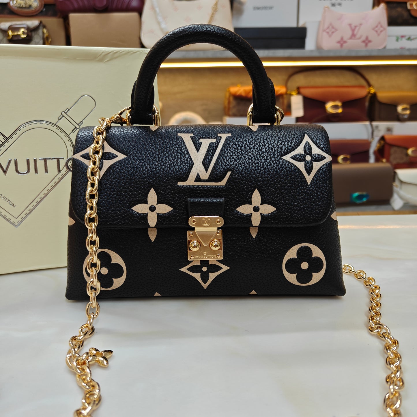 LV Nano - Black (Ultra Premium)