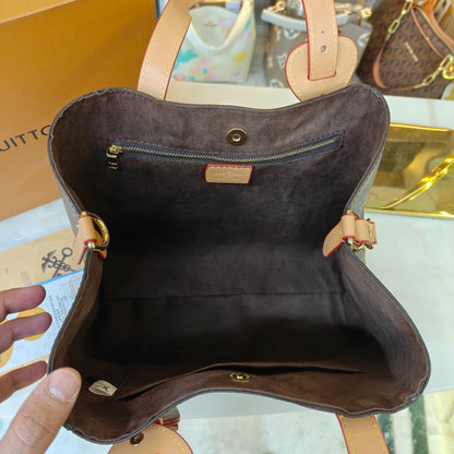 LV Bucket Bag All in One (Ultra Premium)