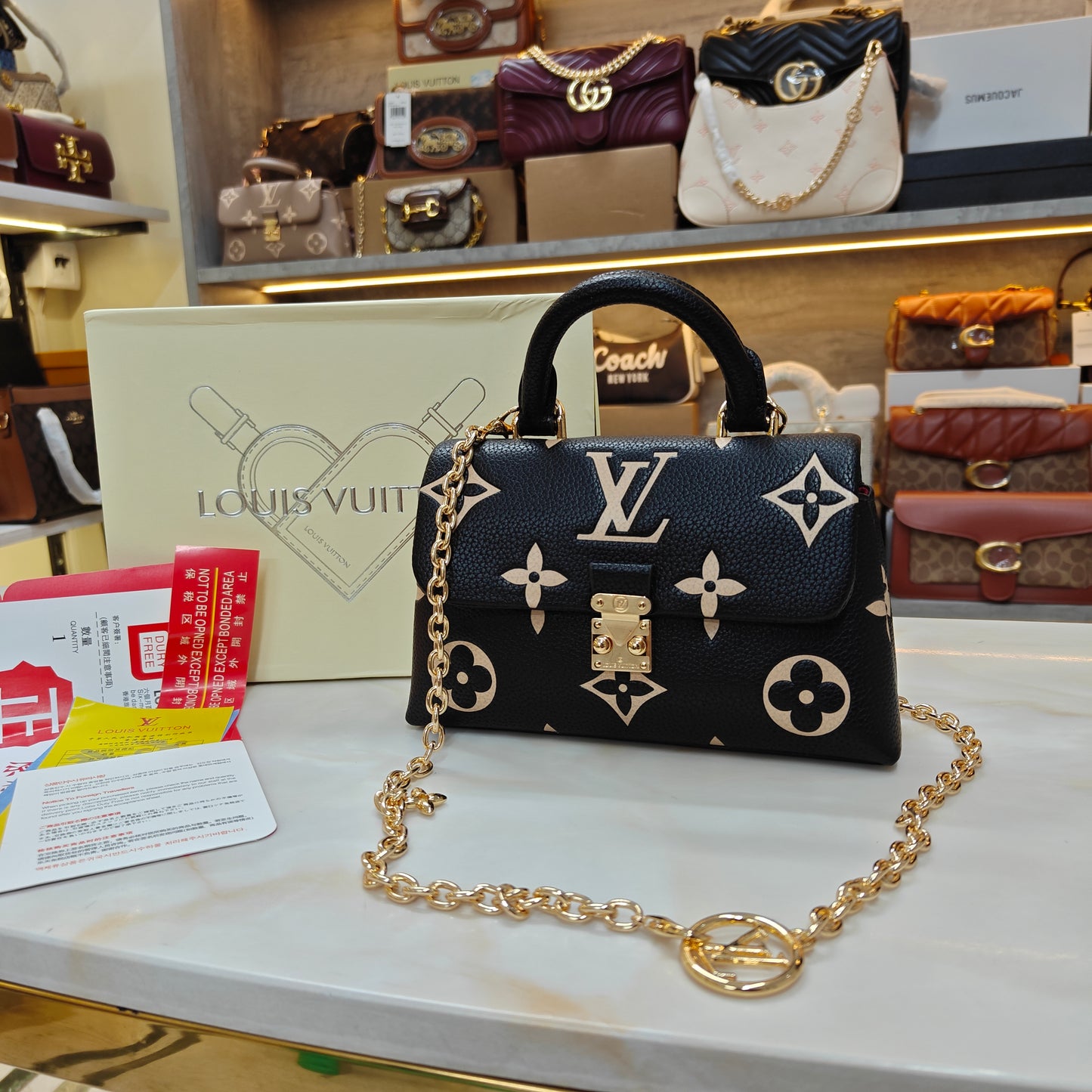 LV Nano - Black (Ultra Premium)