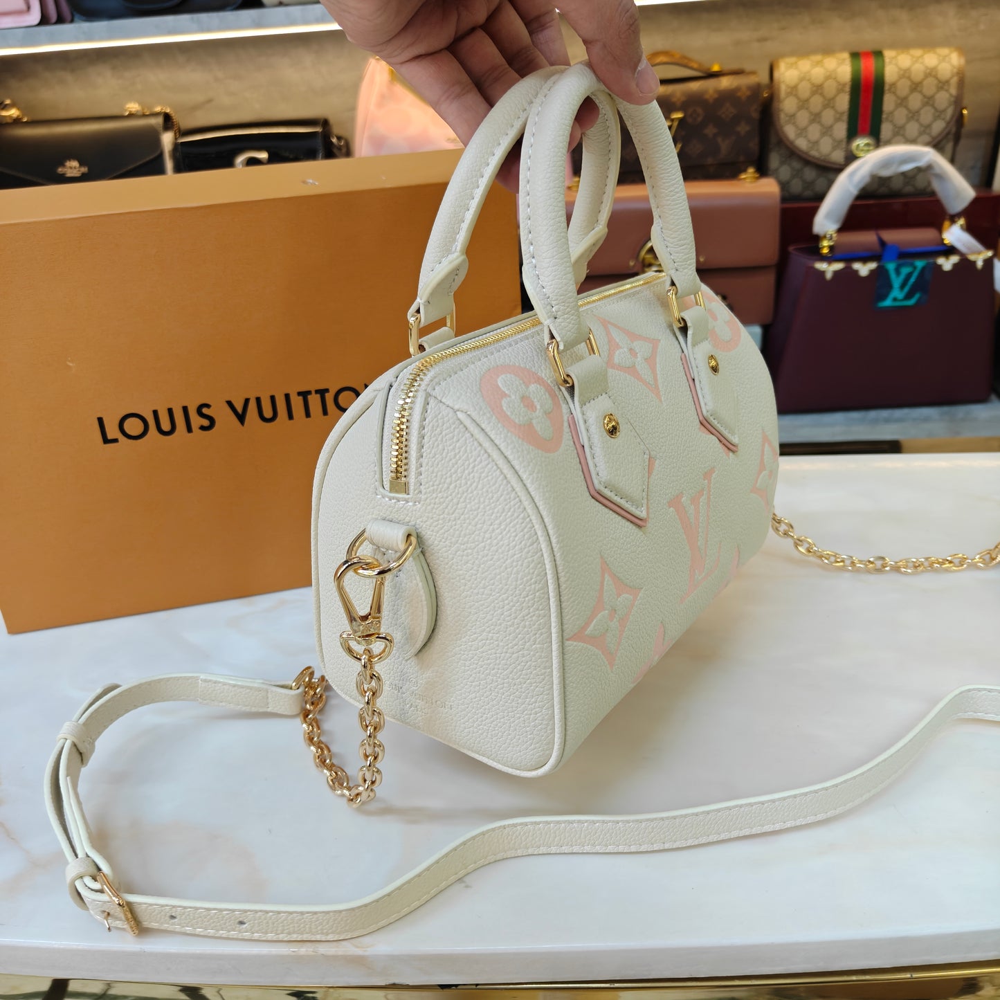 LV Speedy Bandoulière - Cream Pink (Ultra Premium)