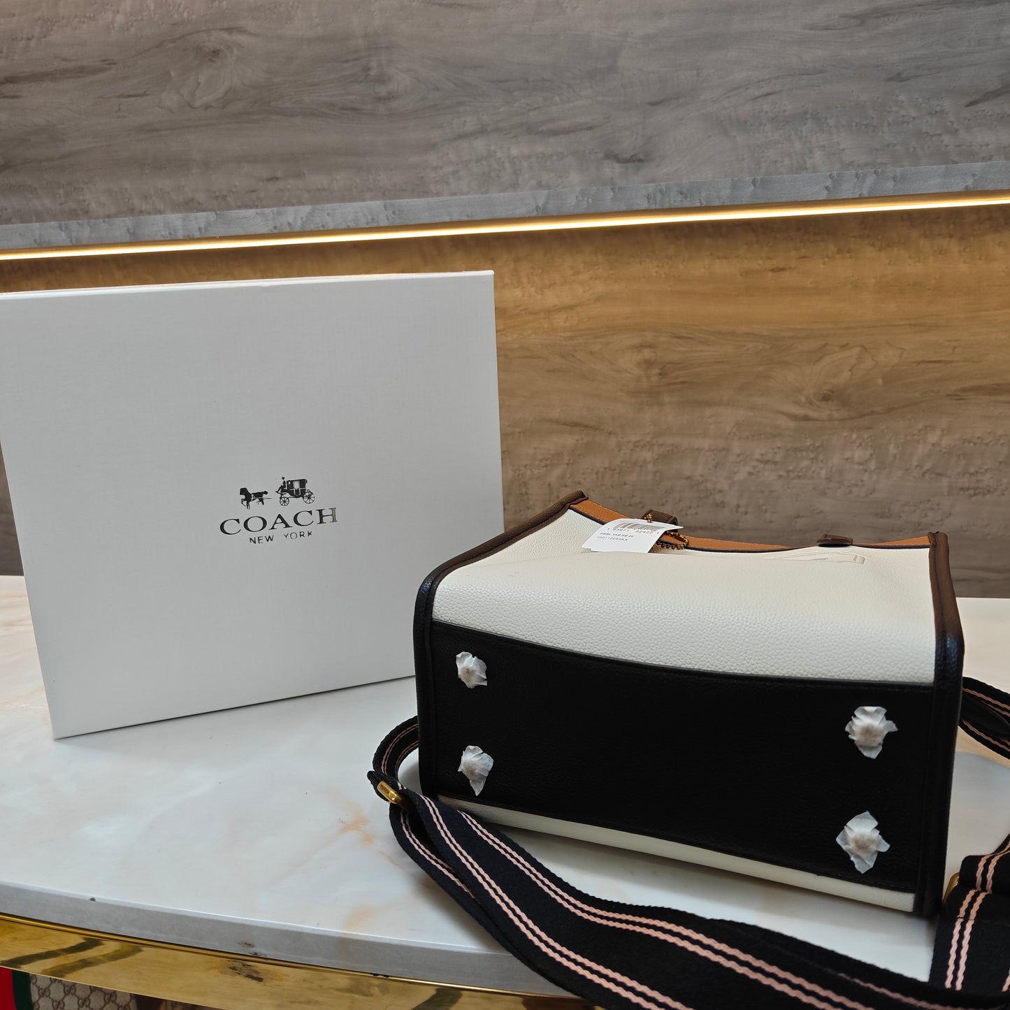 CH Fields Leatherware (Ultra Premium) (Medium)
